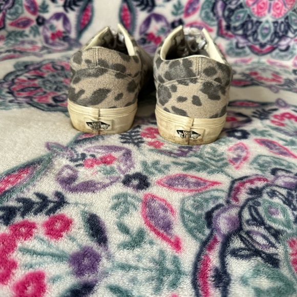 Vans Hairy Suede Old Skool Leopard Print Sneakers - Picture 4 of 5